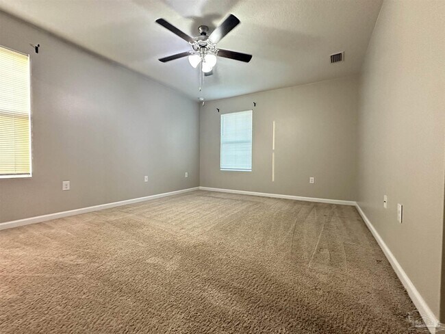 Building Photo - 7540 Oak Lake Blvd