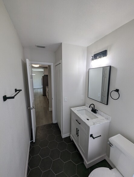 Building Photo - 12812 129th Ave