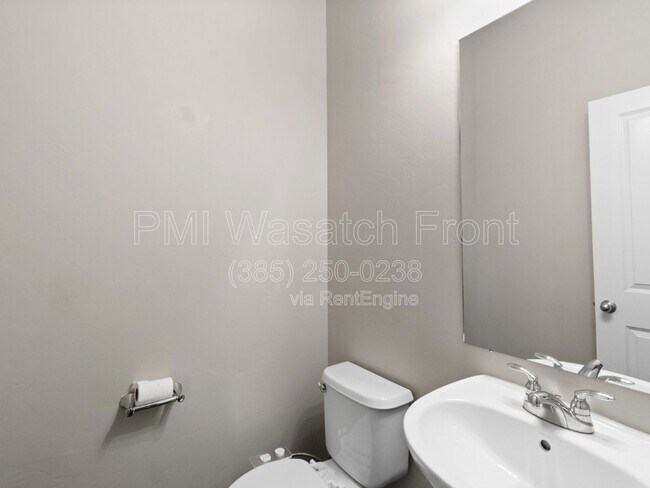 Building Photo - 4721 W Zig Zag Rd