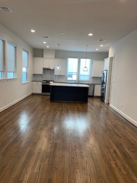 Building Photo - 2808 Grand Fountains Dr