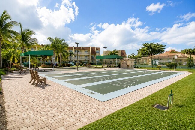 Building Photo - 6700 Royal Palm Blvd