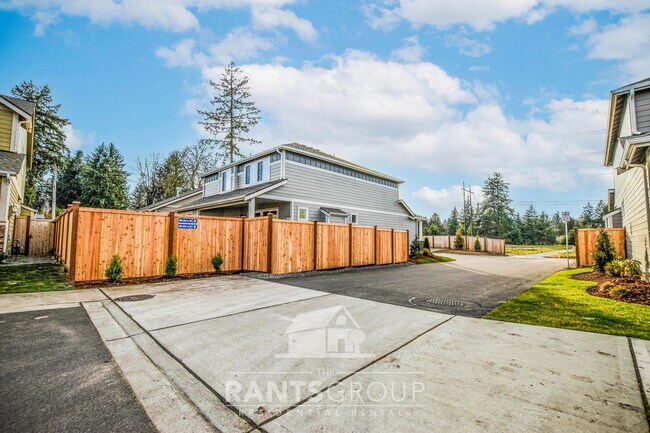 Building Photo - Easy freeway access! Newer subdivision!