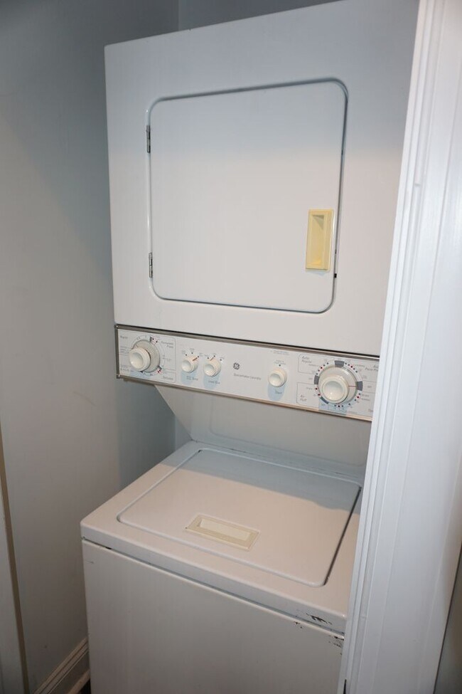 Building Photo - 1445 Skippack Pike