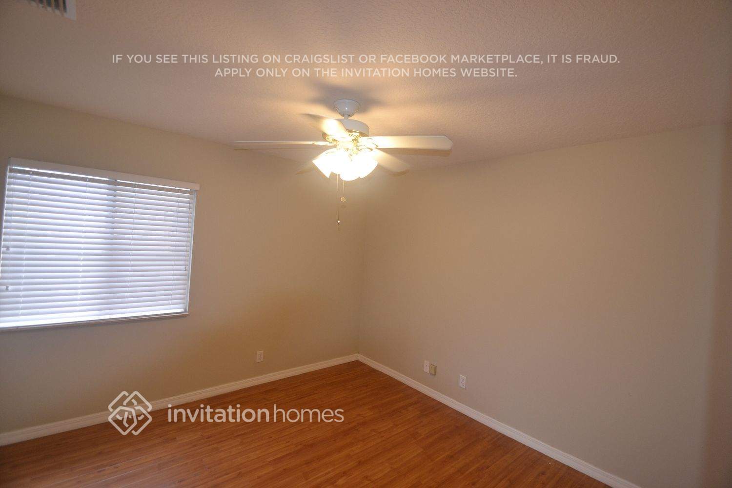 Building Photo - 3774 Woodfield Dr