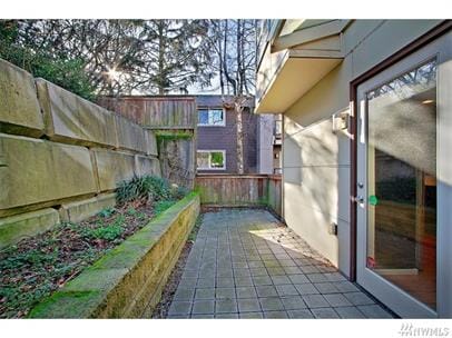 Building Photo - 2042 14th Ave W