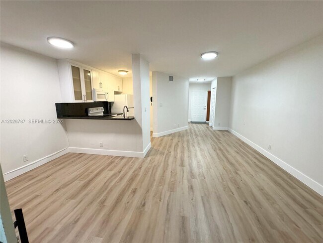 Building Photo - 13965 SW 91st Terrace