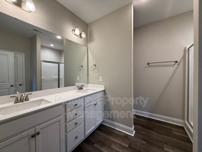 Building Photo - 4732 Mastercraft Ct