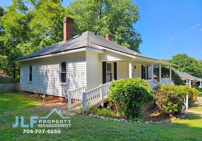 Building Photo - Peaceful 2/1 Ranch in Kannapolis!