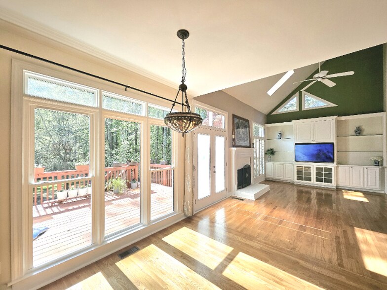 Building Photo - 110 Vicarage Ct