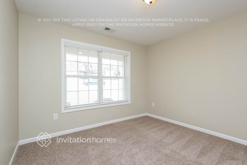 Building Photo - 3640 Cedar Springs Ln SE