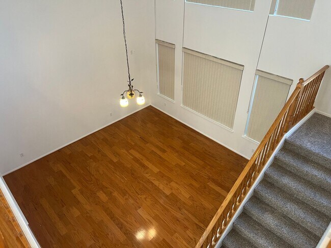 Building Photo - 14361 W Maui Ln