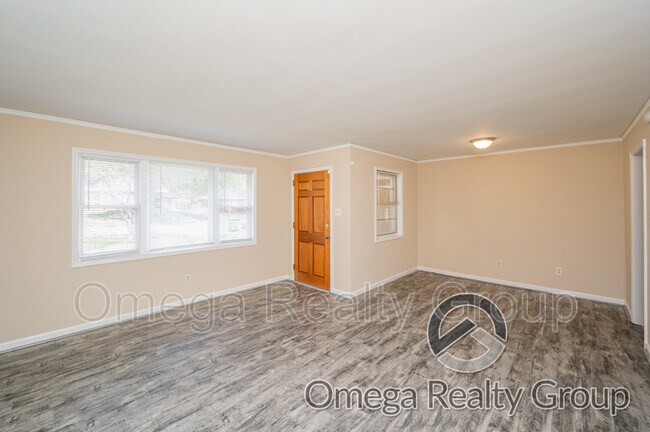 Building Photo - 3544 Cottonwood Dr