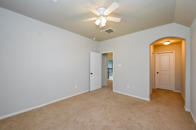 Building Photo - 30154 Southern Sky Dr
