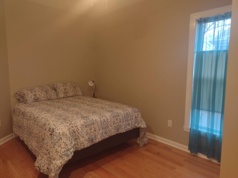 Building Photo - 49 S Main St