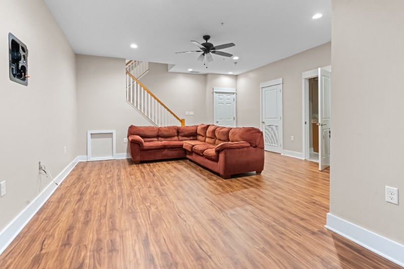 Building Photo - 9905 Bay Ct Ln