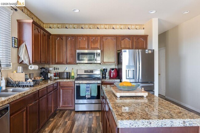Building Photo - 687 Flemish Ct