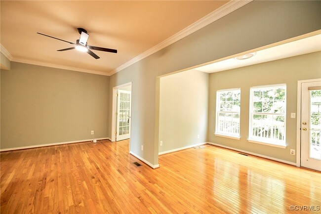 Building Photo - 444 Kingscote Ln