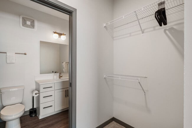 Building Photo - 6160 N Rural St