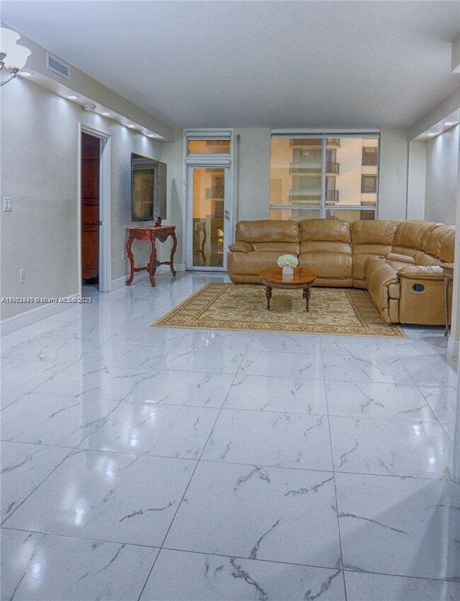 Building Photo - 10185 Collins Ave