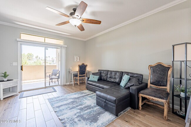 Building Photo - 5335 E Shea Blvd