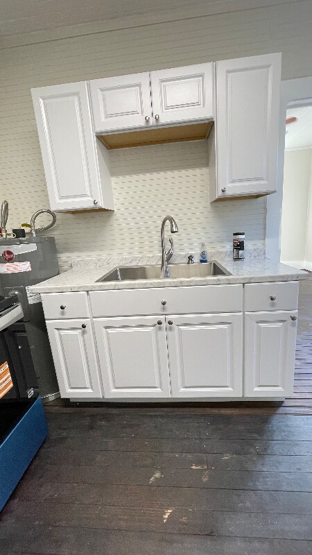 Building Photo - 808 Gordon St