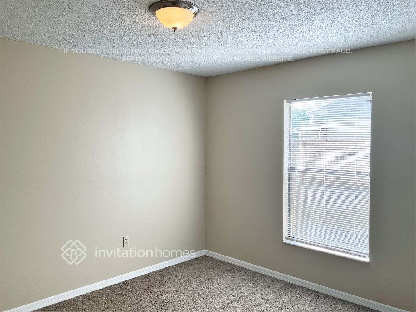 Building Photo - 250 Bedford Dr