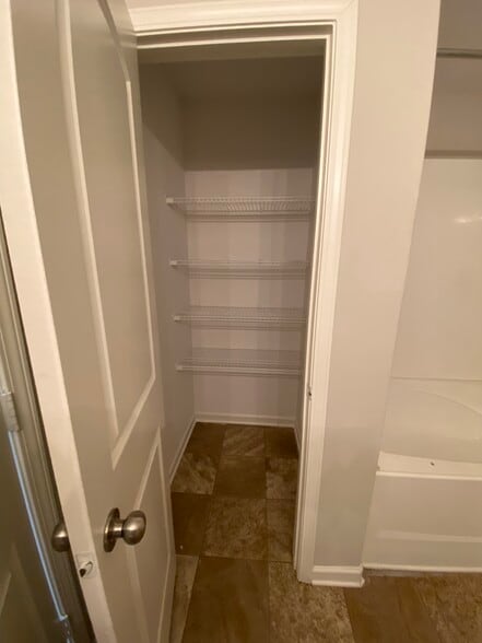 Linen Closet - 2036 East Park Dr