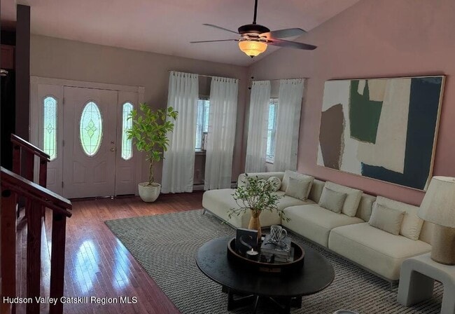 Building Photo - 124 Blue Mountain Rd