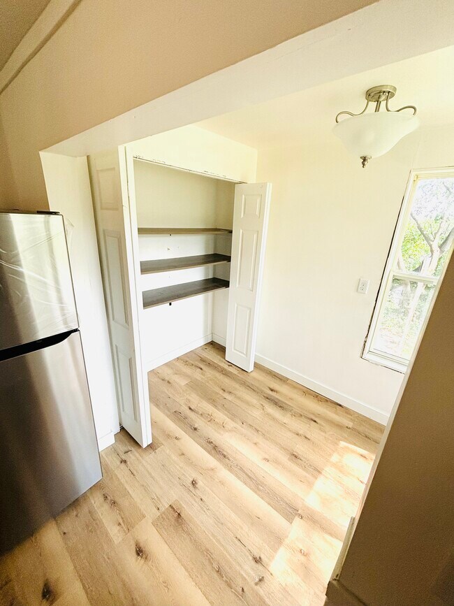 Building Photo - 1170 Stoughton Ave