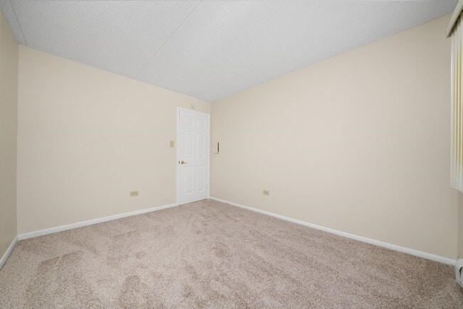 Building Photo - 7305 Tiffany Dr