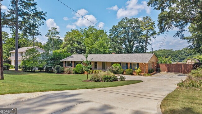 Building Photo - 206 Fortson Dr