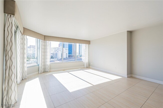 Building Photo - 222 Karen Ave