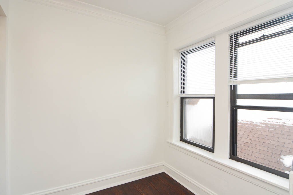 Building Photo - 4646 N Paulina St
