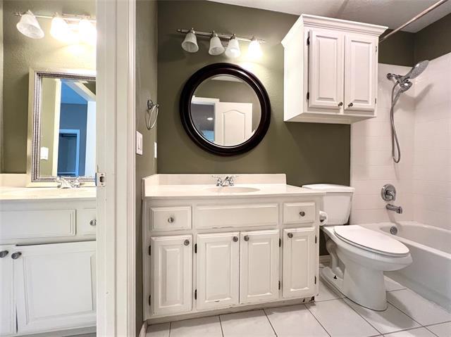 Building Photo - 4401 Crown Ridge Dr