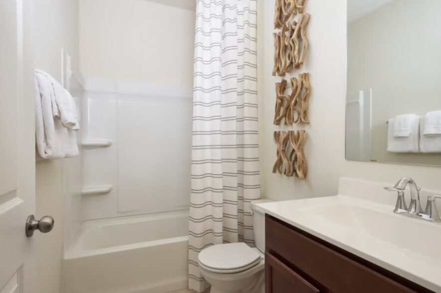 Building Photo - 10314 Gibbons Creek