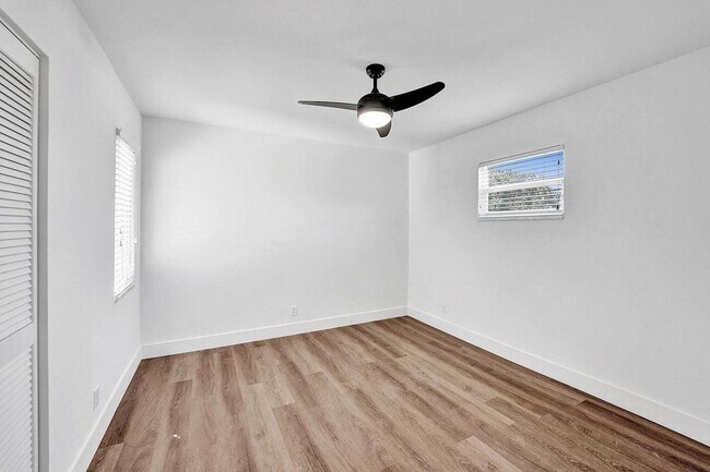 Building Photo - 4110 NW 10th St