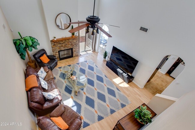 Building Photo - 2647 N Miller Rd