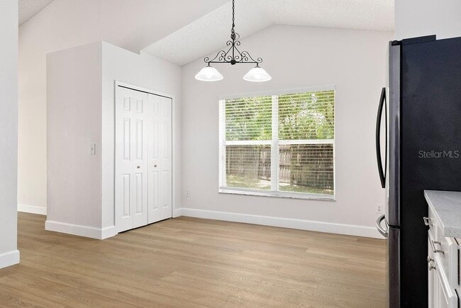Building Photo - 1425 Whispering Woods Way