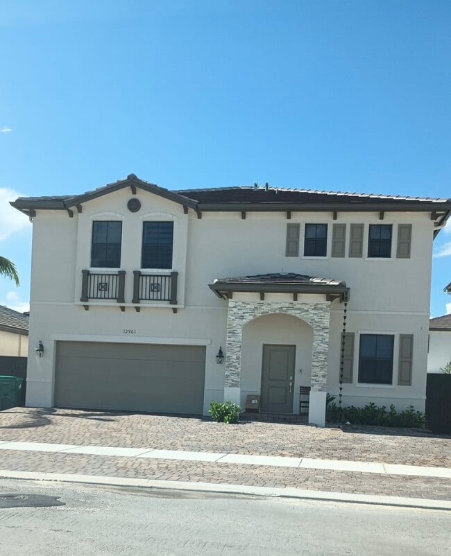 Primary Photo - 12961 SW 230th St
