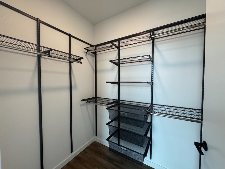 Building Photo - 144 N Aberdeen St