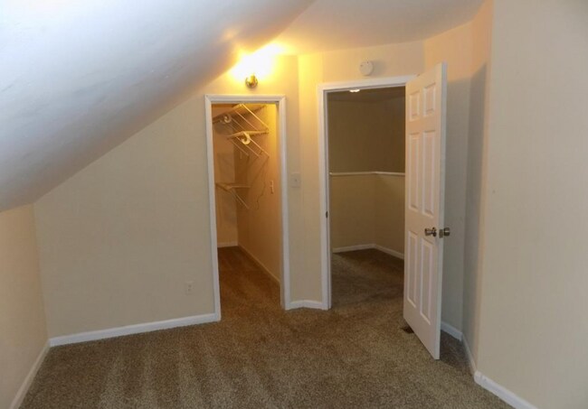 Building Photo - 3910 Emerson Ave N