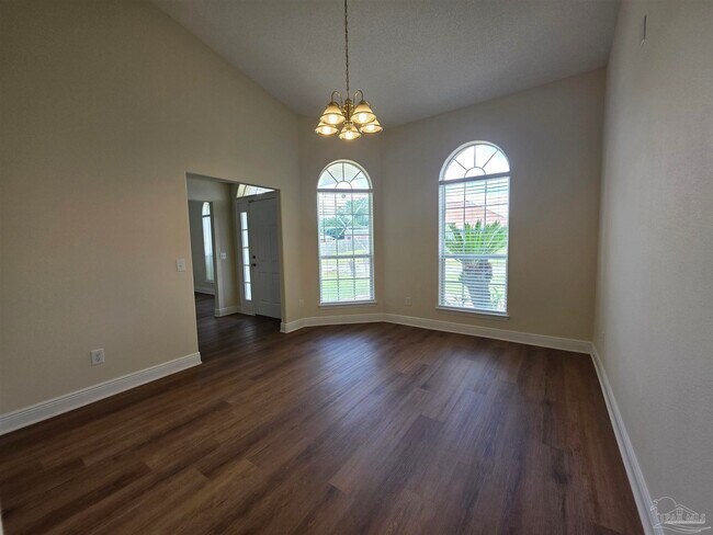Building Photo - 7200 Annandale Dr