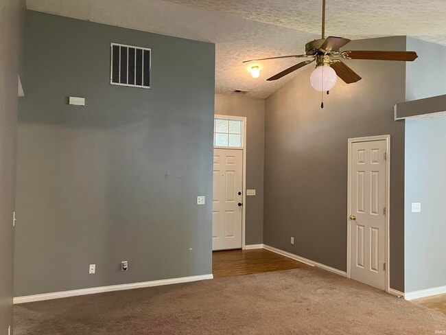 Building Photo - 8120 Cedar Point Dr