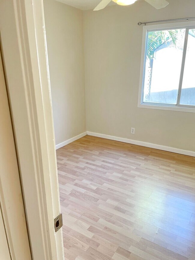 Building Photo - 3 Bed 1 Bath Unfurnished house in the Heart of Kihei - 1 year minimum available long term.