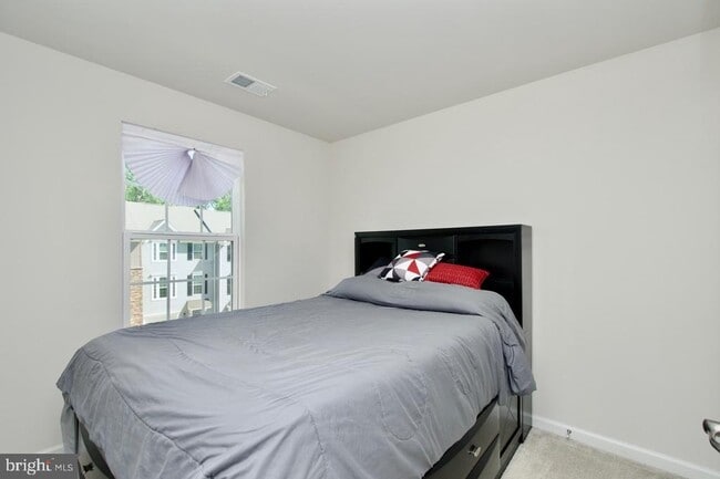 Building Photo - 74 Caswell Dr