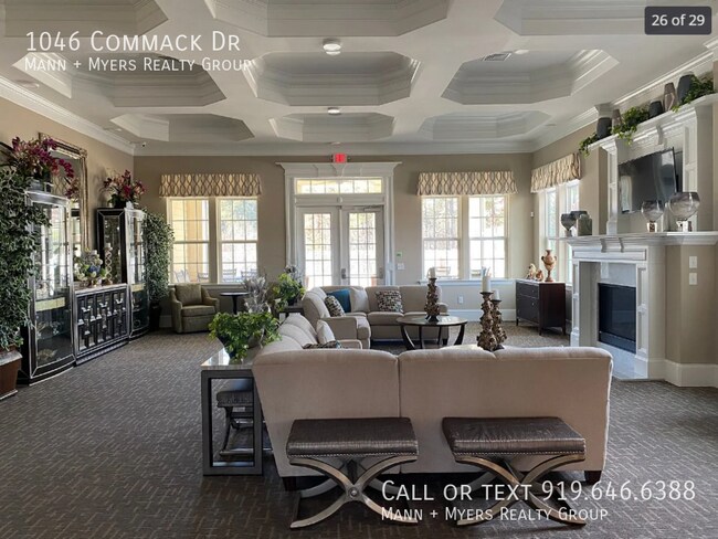 Building Photo - 1046 Commack Dr