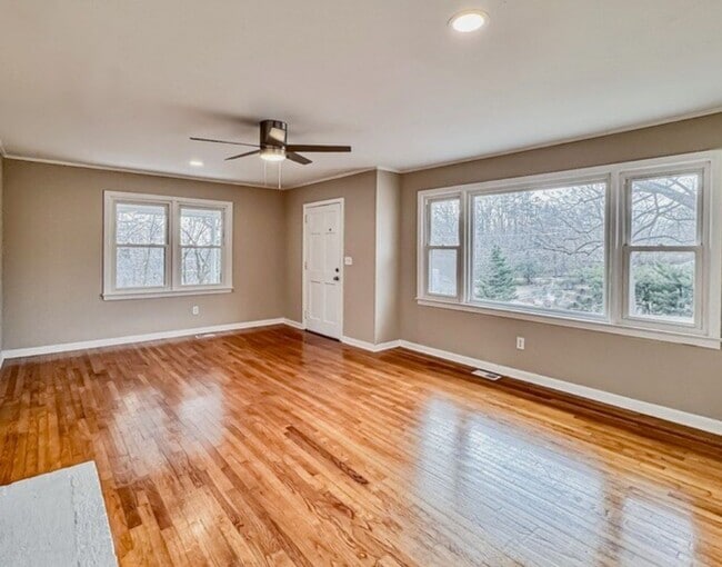 Building Photo - 3/1 Home Available in Liberty SC!