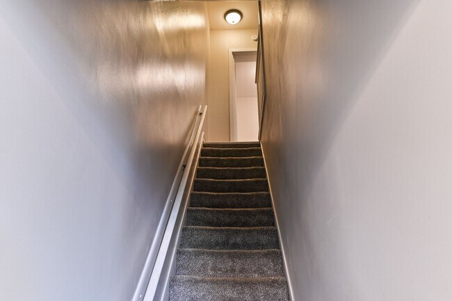 Building Photo - 226 Forster St