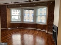 Building Photo - 105 S 18th St