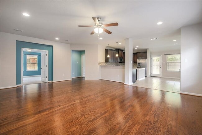 Building Photo - 7220 Longford Trail